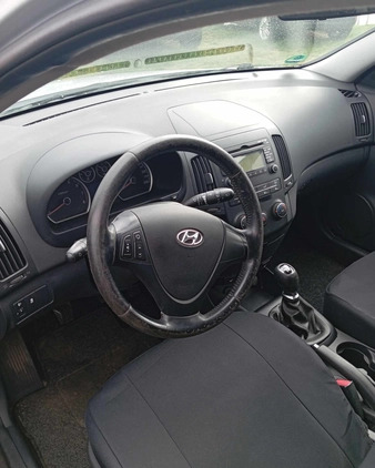 Hyundai I30 cena 18590 przebieg: 199999, rok produkcji 2011 z Oborniki małe 79